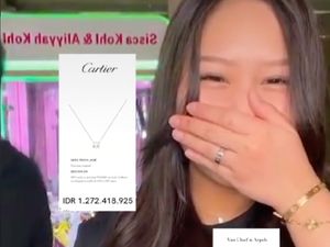 Viral Harga Aksesori Sisca Kohl, Jumlah Digitnya Sampai Bikin Pusing
