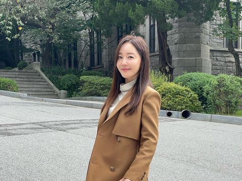 Uhm Ji Won