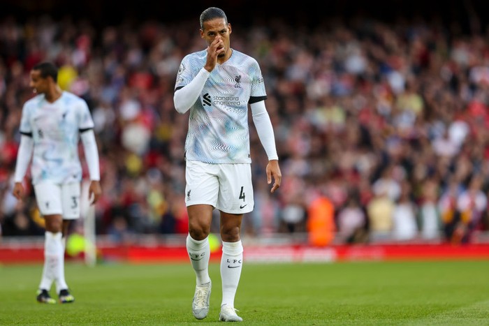 LONDON, ENGLAND - OCTOBER 09: Virgil Van Dijk of Liverpool during the Premier League match between Arsenal FC and Liverpool FC at Emirates Stadium on October 09, 2022 in London, England. (Photo by Robin Jones/Getty Images)