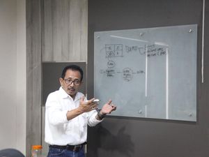 Wakil Ketua DPRD Surabaya Minta Potensi PD RPH Dimaksimalkan Wakil Ketua DPRD Surabaya Minta Potensi PD RPH Dimaksimalkan