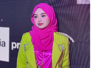 8 Foto TikTokers Dihujat Ngaku Remaja Terkaya Malaysia, Jual Lotion Pemutih