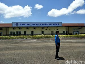 Bupati Bone Desak Pelaksanaan Lelang Maskapai Bandara Arung Palakka Bupati Bone Desak Pelaksanaan Lelang Maskapai Bandara Arung Palakka