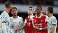 Gabriel terlihat kesal betul kepada Henderson pada saat perpanjangan waktu. Foto: AFP via Getty Images/ADRIAN DENNIS