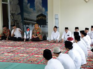 Ke Kalsel, Ganjar Semangati Anak-anak Kafilah MTQ Nasional dari Jateng