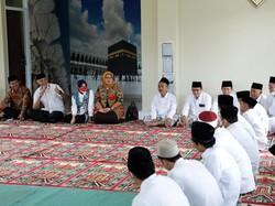 Ke Kalsel, Ganjar Semangati Anak-anak Kafilah MTQ Nasional dari Jateng