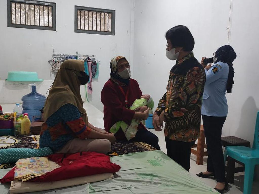 Kak Seto Akhirnya Bisa Bertemu Napi Melahirkan di Rutan Perempuan Surabaya