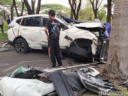 Kronologi Kecelakaan 2 Pelajar Kendarai Mini Cooper Vs Honda CR-V Surabaya