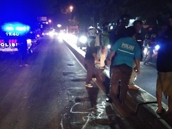 Tabrak Tugu Pembatas Lalu Ditabrak Truk, Pemotor di Bogor Tewas