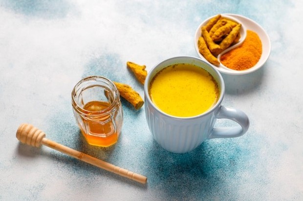 Kunyit dapat dijadikan minuman untuk memperlancar menstruasi