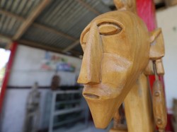 Berkisah Nenek Moyang, Ada Filosofi di Balik Keeksotisan Patung Desa Tumbur