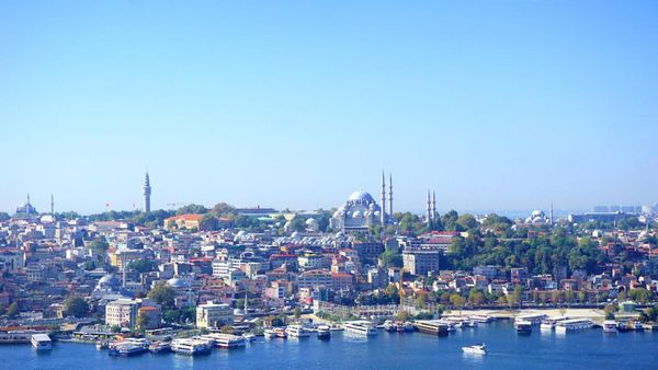Menara Galata dan Pemandangan Menawan Istanbul dari Ketinggian