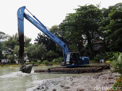 Cegah Banjir, Situ Lembang Dikeruk