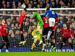 Momen Varane Masuk, Langsung Gagalkan Kiper Lawan Bikin Gol