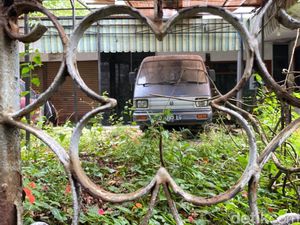 Penampakan Rumah Kosong yang Dijadikan Konten Horor Youtuber di Bandung