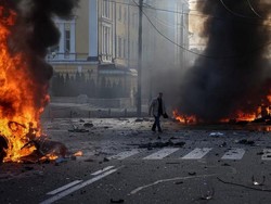 Rusia Lancarkan Serangan Besar-besaran di Ukraina