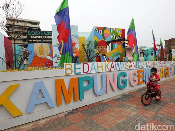 Intip Kampung Gembira Gembrong yang Diresmikan Anies