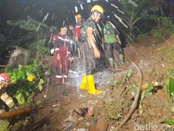 Tebing 15 Meter Longsor Timpa Area Pemancingan di Bogor, 1 Orang Tewas