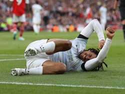 Trent Bapuk, Pertahanan Liverpool Dicap Mickey Mouse