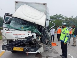 Kernet Mobil Boks Tewas gegara Kecelakaan di Tol Cipali