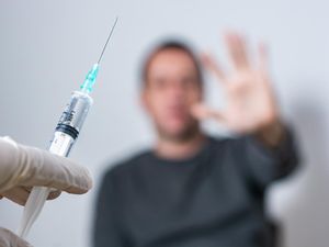 Pria Sumatera Ini Viral Ngaku Batal Nikah Karena Menolak Vaksin COVID-19