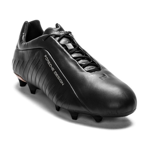 Adidas Porsche Design Sport X/Foto : unisportstore.com Adidas Porsche Design Sport X pernah dikenakan oleh Lionel Messi