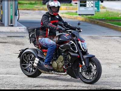 Ducati Diavel Bakal Punya Mesin V4 Terbaru