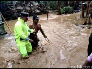 Banjir Luapan Sungai Kembali Terjang Trenggalek, Warga Bantaran Dievakuasi