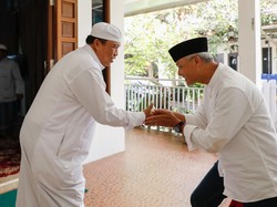 Ganjar Pranowo Sowan ke Rumah Ulama di Banjarmasin