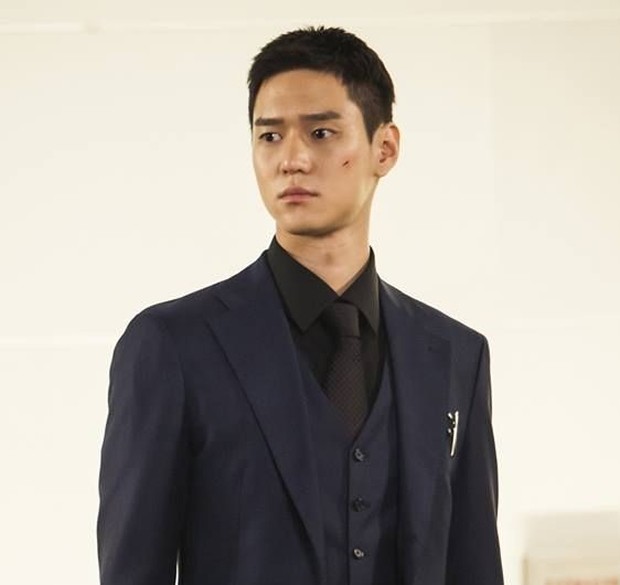 Go Kyung Pyo dalam drama Jealousy Incarnate/ Foto: hancinema.net
