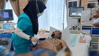 Kondisi Terkini Lukas Enembe Saat Diperiksa Dokter asal Singapura