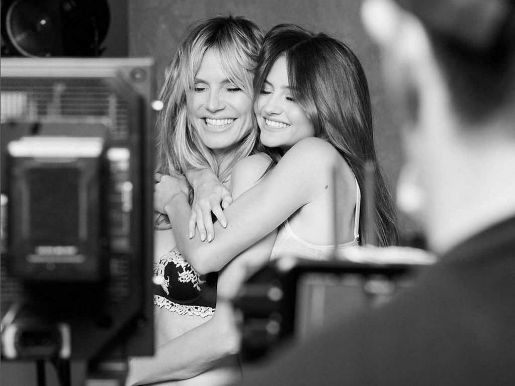 7 Gaya Nepo Baby: Anak Artis Jadi Bintang Iklan Bareng Orang Tuanya 7 Gaya Nepo Baby: Anak Artis Jadi Bintang Iklan Bareng Orang Tuanya