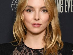 8 Pesona Jodie Comer, Wanita Tercantik di Dunia Menurut Ilmu Matematika 8 Pesona Jodie Comer, Wanita Tercantik di Dunia Menurut Ilmu Matematika