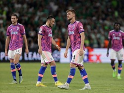 Juventus kini berada di peringkat ketiga Grup H Liga Champions dengan koleksi tiga poin dari empat laga. Minus lima poin dari Benfica di tempat kedua dan minus lima poin juga dari PSG di tempat pertama (Getty Images)