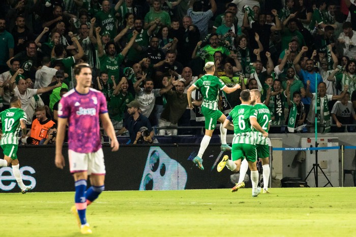 Juventus, AC Milan HAIFA, ISRAEL - OCTOBER 11: Adrien Rabiot of Juventus disappointed during the UEFA Champions League match between Maccabi Haifa v Juventus at the Sammy Oferstadium on October 11, 2022 in Haifa Israel (Photo by Nir Keidar/Soccrates/Getty Images)