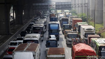 Libur Panjang Usai, Lalin Tol Arah Jakarta Padat Pagi Ini