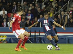 Mbappe Dirumorkan Pergi Lagi, Apa Komentar Pelatih PSG?