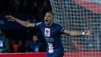 Kylian Mbappe. Pemain PSG ini tercatat punya kombinasi gol dan assist sebanyak 8. Foto: Getty Images/Sebastian Frej/MB Media