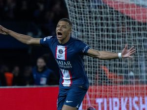 Kylian Mbappe Akan Adaptasi Jadi Pemain Nomor 9