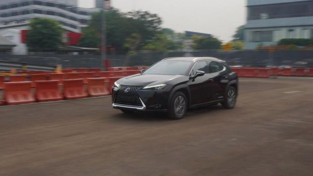 Lexus UX 300e akan digunakan sebagai mobil operasional KTT G20 Bali.