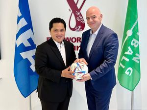 Rumor Pencoretan Indonesia Menguat, Erick Thohir Terbang ke Swiss Lobi FIFA Rumor Pencoretan Indonesia Menguat, Erick Thohir Terbang ke Swiss Lobi FIFA