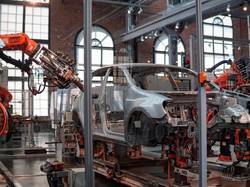 Otomasi Industri: Pengertian, Jenis, dan Cara Penerapannya