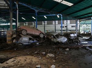 Pabrik Perakitan Mobil di Venezuela Dihantam Banjir Bandang