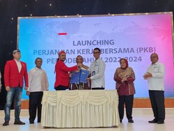 Manajemen-Serikat Pekerja PLN Teken Kerja Sama Transformasi Perusahaan