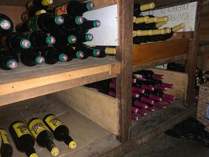 Polisi Gerebek Warung di Setiabudi, 1.300 Botol Miras Ilegal Disita Polisi Gerebek Warung di Setiabudi, 1.300 Botol Miras Ilegal Disita