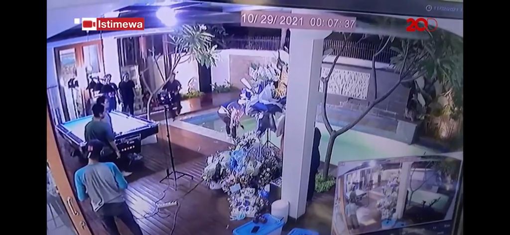 Rizky Billar Lempar Bola Biliar ke Lesti Kejora