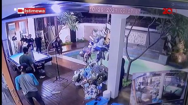 Rizky Billar Lempar Bola Biliar ke Lesti Kejora