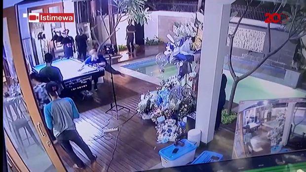 Rizky Billar Lempar Bola Biliar ke Lesti Kejora