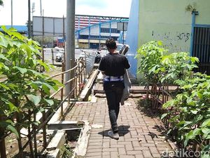 Suporter Probolinggo Cari Simpati di Tragedi Kanjuruhan Bikin Netizen Geram Suporter Probolinggo Cari Simpati di Tragedi Kanjuruhan Bikin Netizen Geram