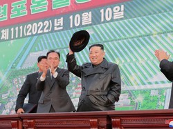 Kim Jong Un Bangun Rumah buat Pekerja, Nggak Pakai Potong Gaji