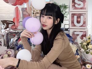 8 Gaya Suzy yang Semakin Awet Muda di Usia 28 Tahun dengan Rambut Baru 8 Gaya Suzy yang Semakin Awet Muda di Usia 28 Tahun dengan Rambut Baru